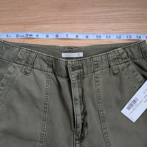 *NWT* Socialite Armi Green Utility Pants - Picture 7 of 9